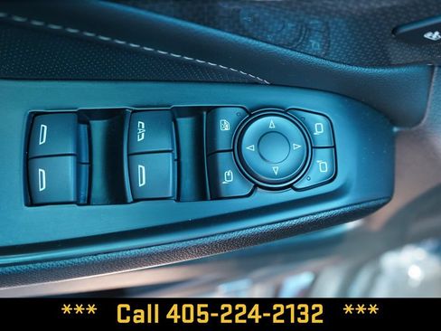 Used 2023 Chevrolet Traverse Premier AWD/4WD image 30