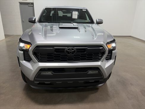 New 2025 Toyota Tacoma TRD Sport image 35