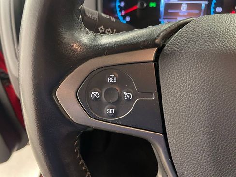 Used 2018 Chevrolet Colorado Z71 AWD/4WD image 29