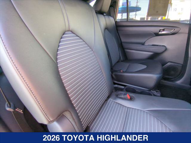 Used 2026 Toyota Highlander XSE AWD/4WD image 22