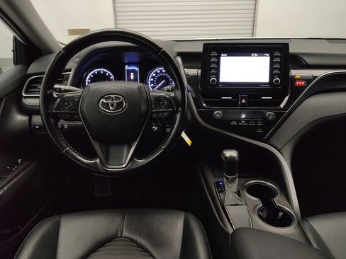 Used 2021 Toyota Camry SE FWD image 22