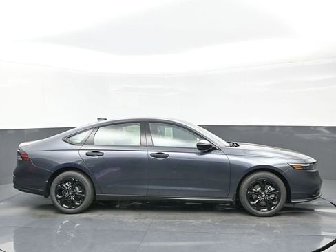 New 2025 Honda Accord SE image 7