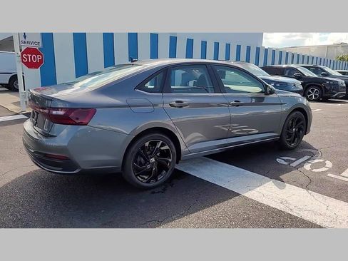 New 2026 Volkswagen Jetta SE image 22