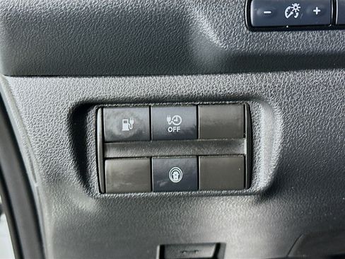 Used 2025 Nissan Leaf S FWD image 16