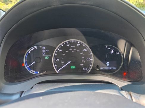 Used 2012 Lexus CT 200h Premium image 15