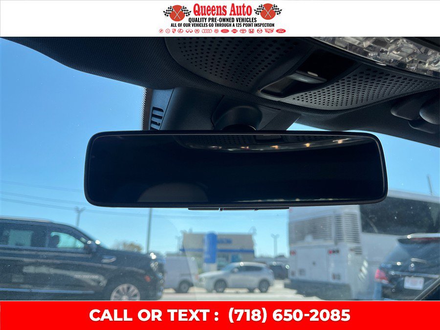 Used 2017 Mercedes-Benz E 300 4MATIC image 17