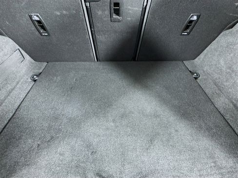 Used 2024 Land Rover Range Rover Evoque Dynamic SE image 34