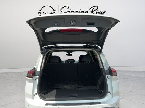 Certified 2025 Nissan Rogue SL w/ SL Premium Package FWD image 25