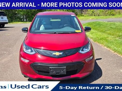 Used 2019 Chevrolet Bolt LT FWD image 2