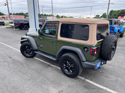 Used 2021 Jeep Wrangler Sport AWD/4WD image 12