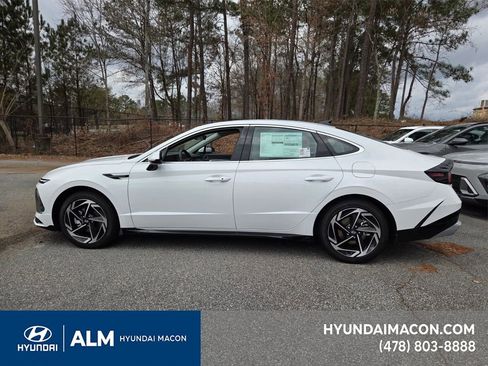 New 2026 Hyundai Sonata SEL image 2