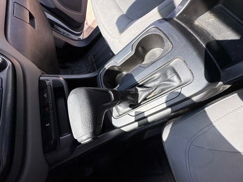 Used 2017 Chevrolet Colorado W/T RWD image 16