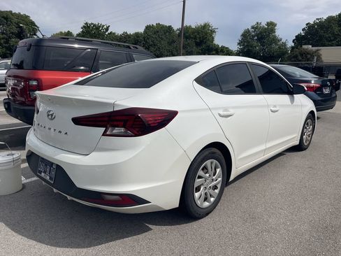 Used 2020 Hyundai Elantra SE w/ Cargo Package (C1) FWD image 6