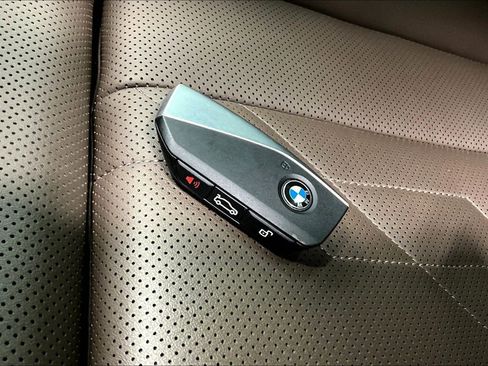 Used 2025 BMW X3 xDrive30i w/ Premium Package image 13