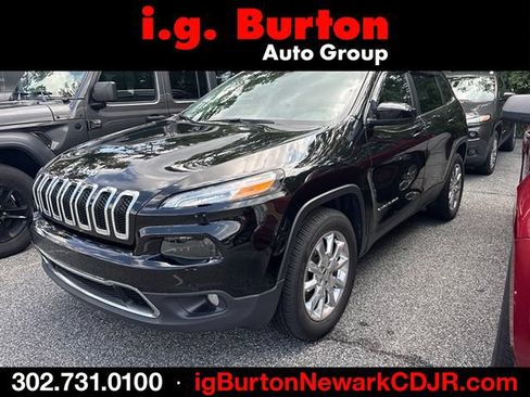 Used 2017 Jeep Cherokee Limited AWD/4WD image 1