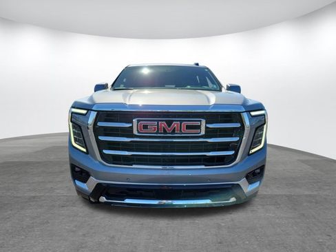 Used 2025 GMC Yukon XL Elevation w/ Elevation Premium Package image 2