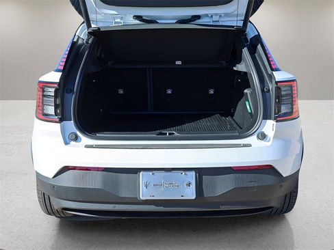 Used 2025 Volvo EX30 Ultra w/ Protection Package Premier image 31