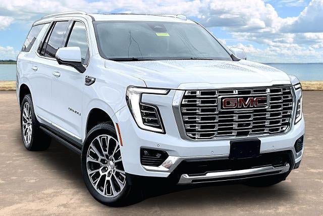 Used 2026 GMC Yukon Denali w/ Denali Reserve Package AWD/4WD image 1