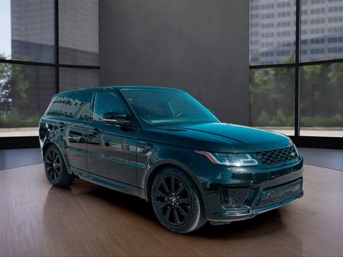 Used 2022 Land Rover Range Rover Sport HST image 9