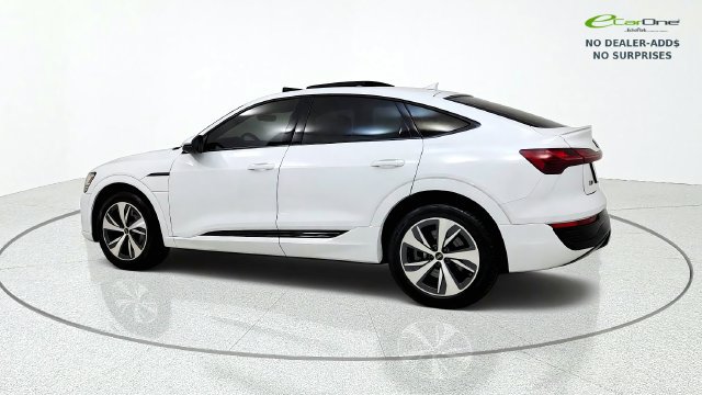Used 2024 Audi Q8 e-tron Premium AWD/4WD image 5