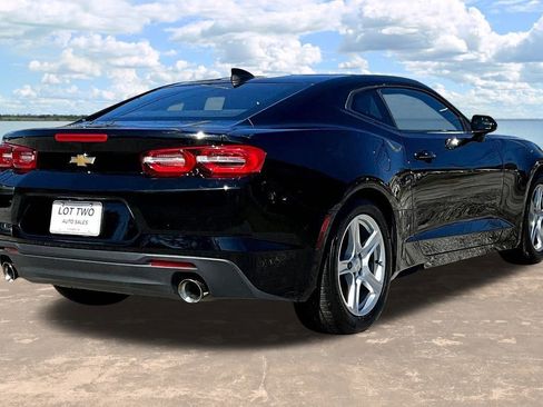 Used 2022 Chevrolet Camaro LT image 8