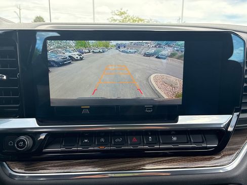 Used 2023 Chevrolet Silverado 1500 LT AWD/4WD image 20