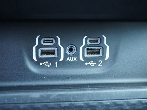 Used 2024 RAM 1500 Limited image 12