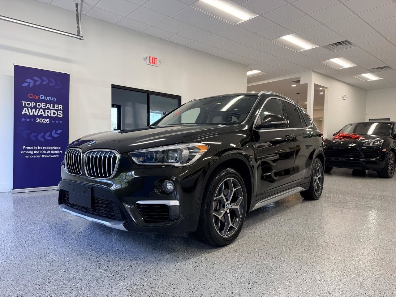 Used 2017 BMW X1 xDrive28i AWD/4WD image 4