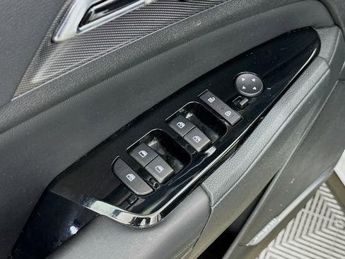 Used 2023 Kia Sportage SX image 18