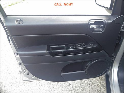 Used 2016 Jeep Compass Sport w/ Power Value Group image 16