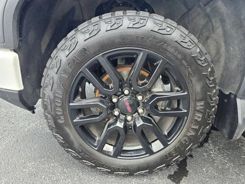 Used 2024 GMC Sierra 1500 Pro w/ Graphite Edition AWD/4WD image 10