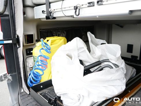 Used 2018 Mercedes-Benz Sprinter 2500 image 73