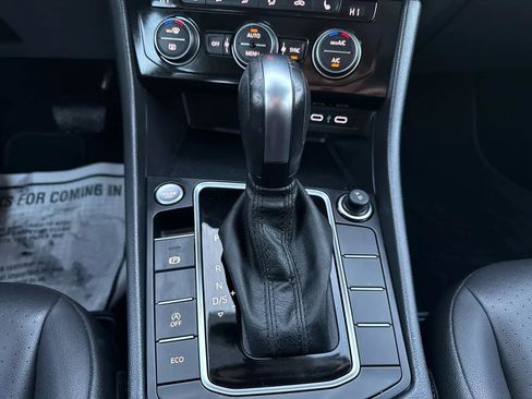 Used 2020 Volkswagen Jetta SE w/ SE Cold Weather Package image 49