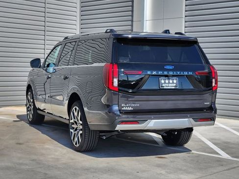 New 2026 Ford Expedition Max Platinum image 3