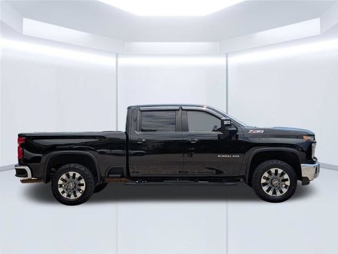 Used 2024 Chevrolet Silverado 2500 LT AWD/4WD image 8