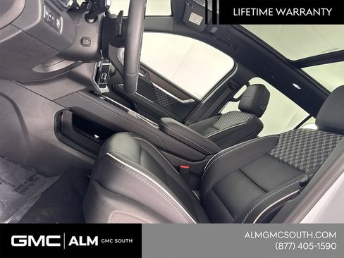 New 2026 GMC Acadia Denali w/ Super Cruise Package FWD image 37