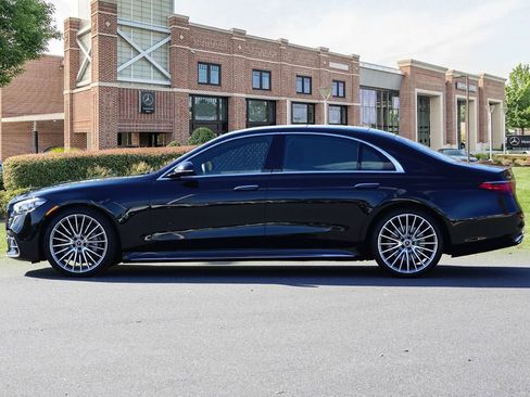 Certified 2022 Mercedes-Benz S 500 4MATIC image 8