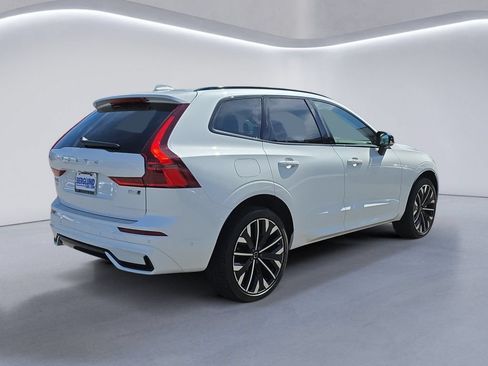 New 2026 Volvo XC60 B5 Ultra w/ Protection Package Premier AWD/4WD image 4