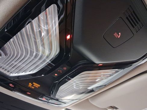 New 2026 BMW X7 xDrive40i image 27