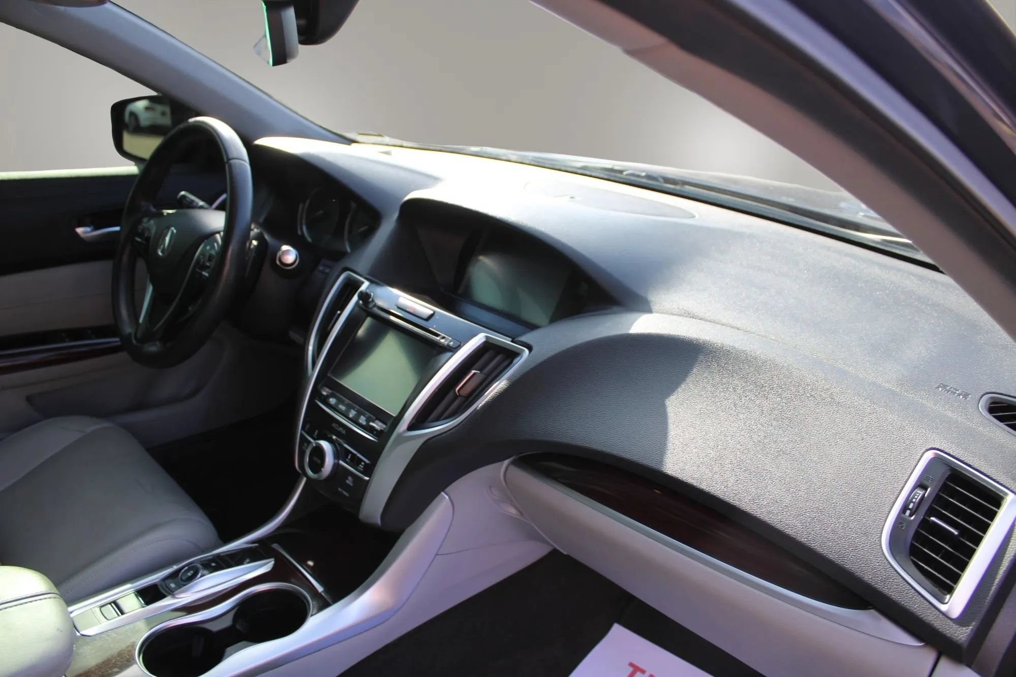 Used 2015 Acura TLX w/ Technology Package FWD image 21