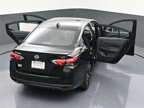 New 2025 Nissan Versa SR w/ Trunk Package image 44