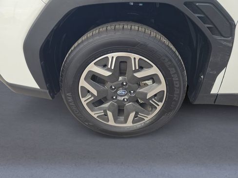Used 2025 Subaru Forester Premium AWD/4WD image 10