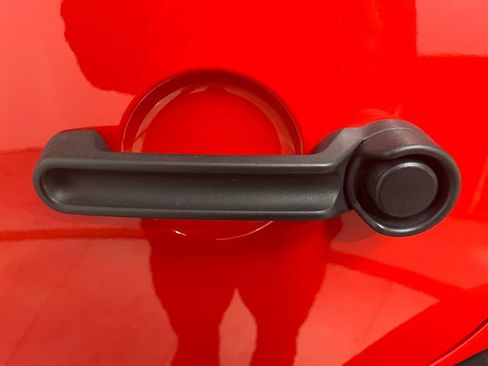 Used 2017 Jeep Wrangler Unlimited Rubicon w/ Connectivity Group image 42