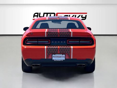 Used 2021 Dodge Challenger GT RWD image 6