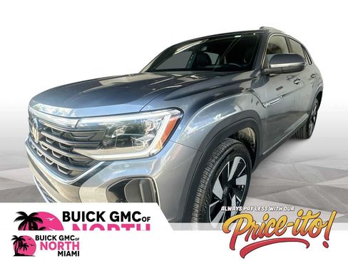 Used 2025 Volkswagen Atlas Cross Sport SEL AWD/4WD image 1