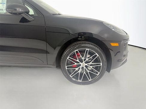 New 2026 Porsche Macan S image 29