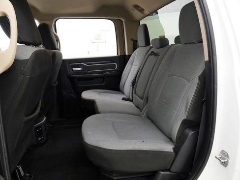 Used 2020 RAM 2500 Big Horn w/ Level 1 Equipment Group AWD/4WD image 19