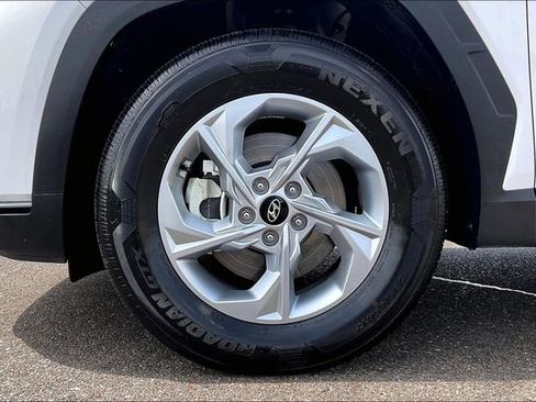 Certified 2023 Hyundai Tucson SEL FWD image 8