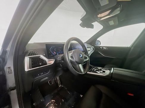 Used 2025 BMW X5 xDrive40i AWD/4WD image 18
