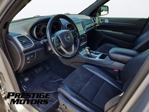 Used 2021 Jeep Grand Cherokee Laredo X AWD/4WD image 17